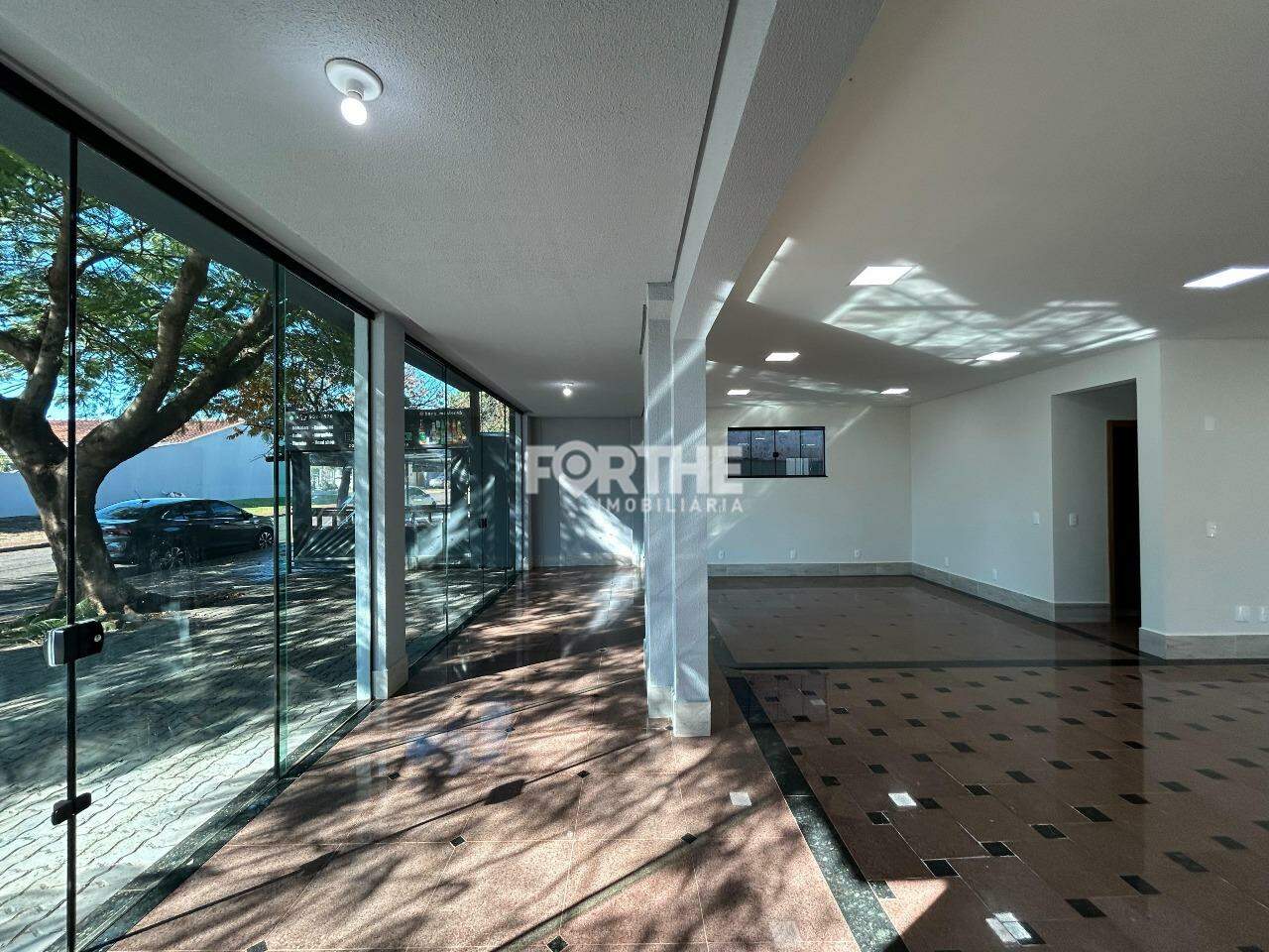 Sala comercial à venda no Santa Felicidade: 