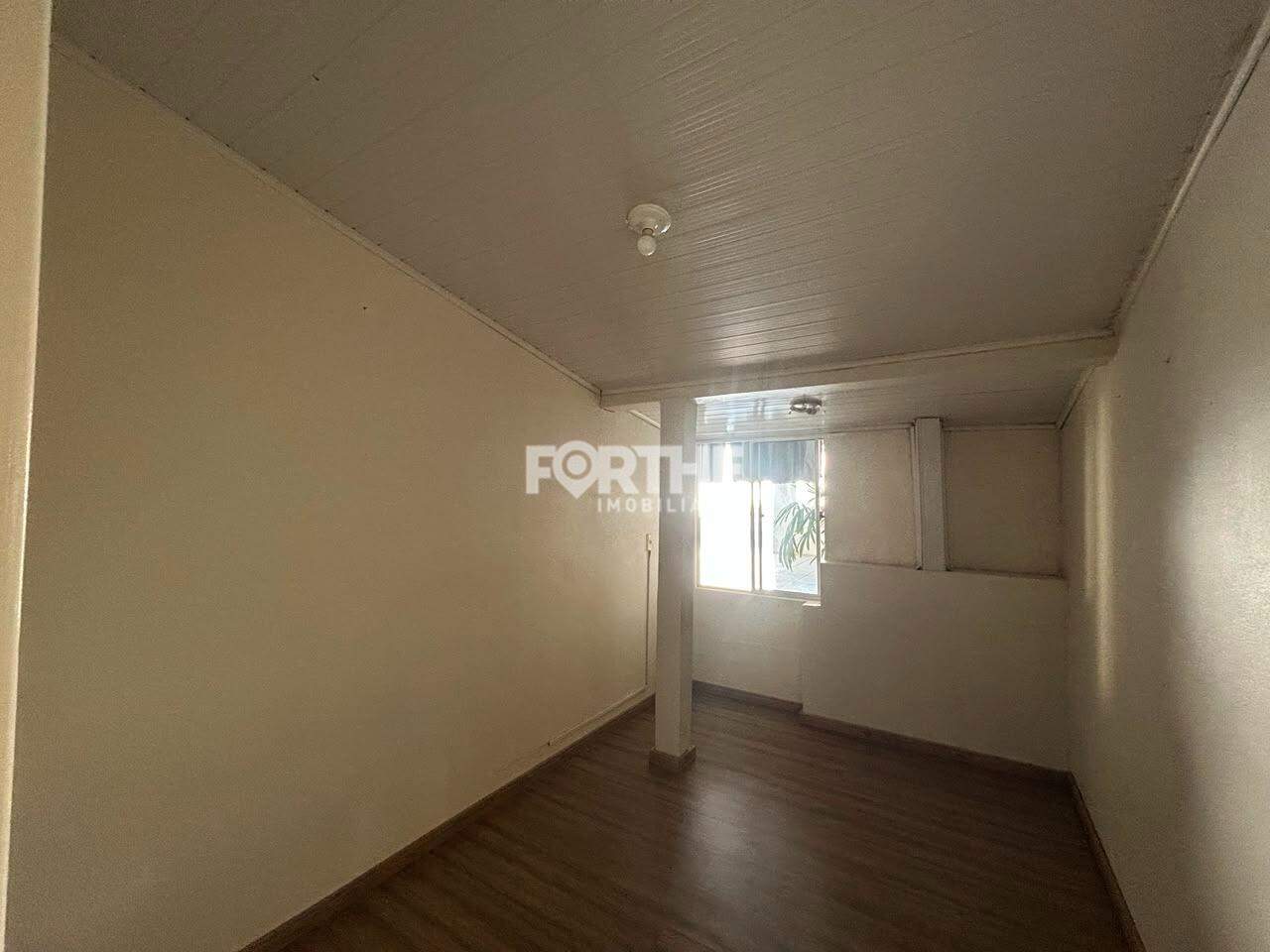 Casa à venda no Universitário: 