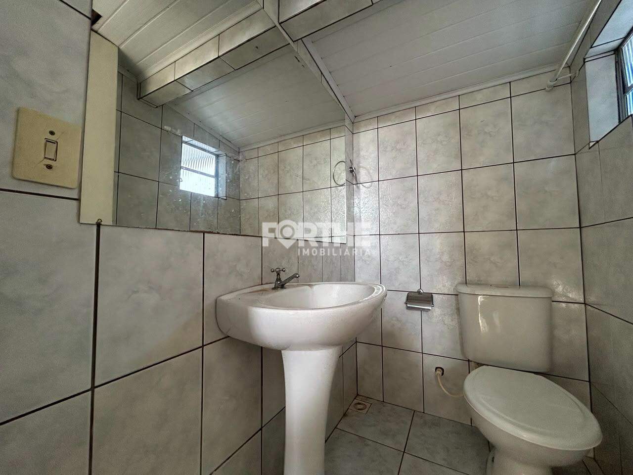 Casa à venda no Universitário: 