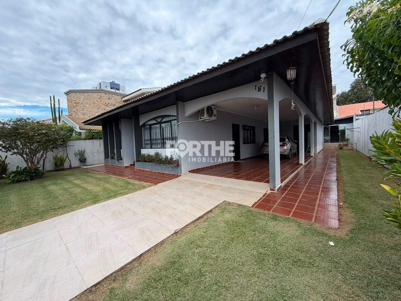 Casa à venda no Recanto Tropical: 