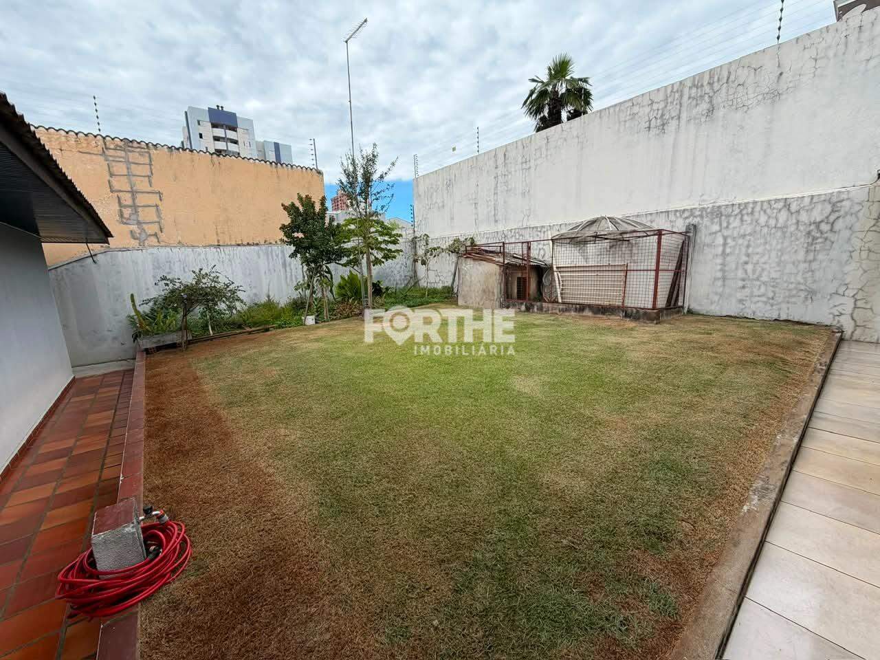 Casa à venda no Recanto Tropical: 