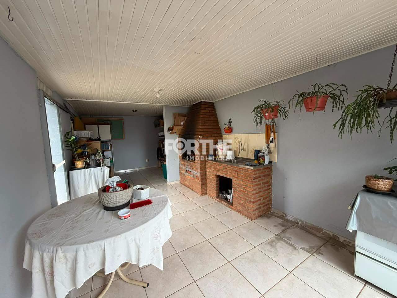 Casa à venda no Recanto Tropical: 