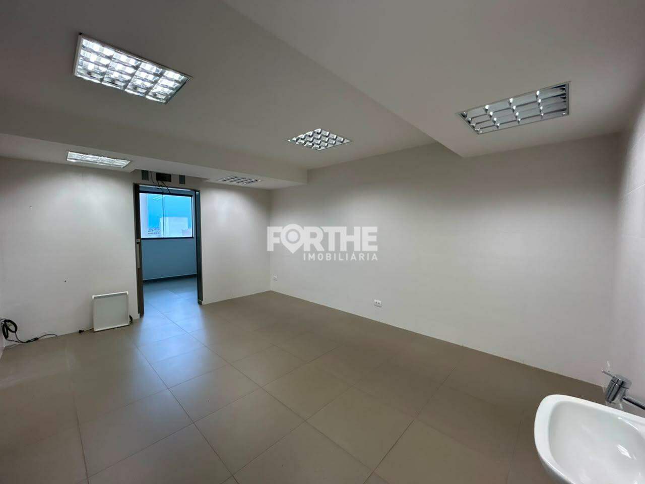 Sala comercial para aluguel no Centro: