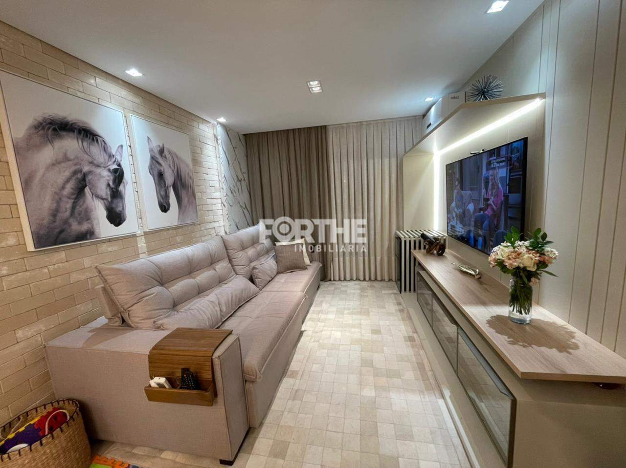 Apartamento à venda no Coqueiral: 