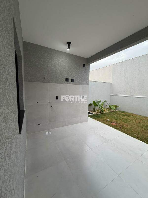 Casa à venda no Recanto Tropical II: 