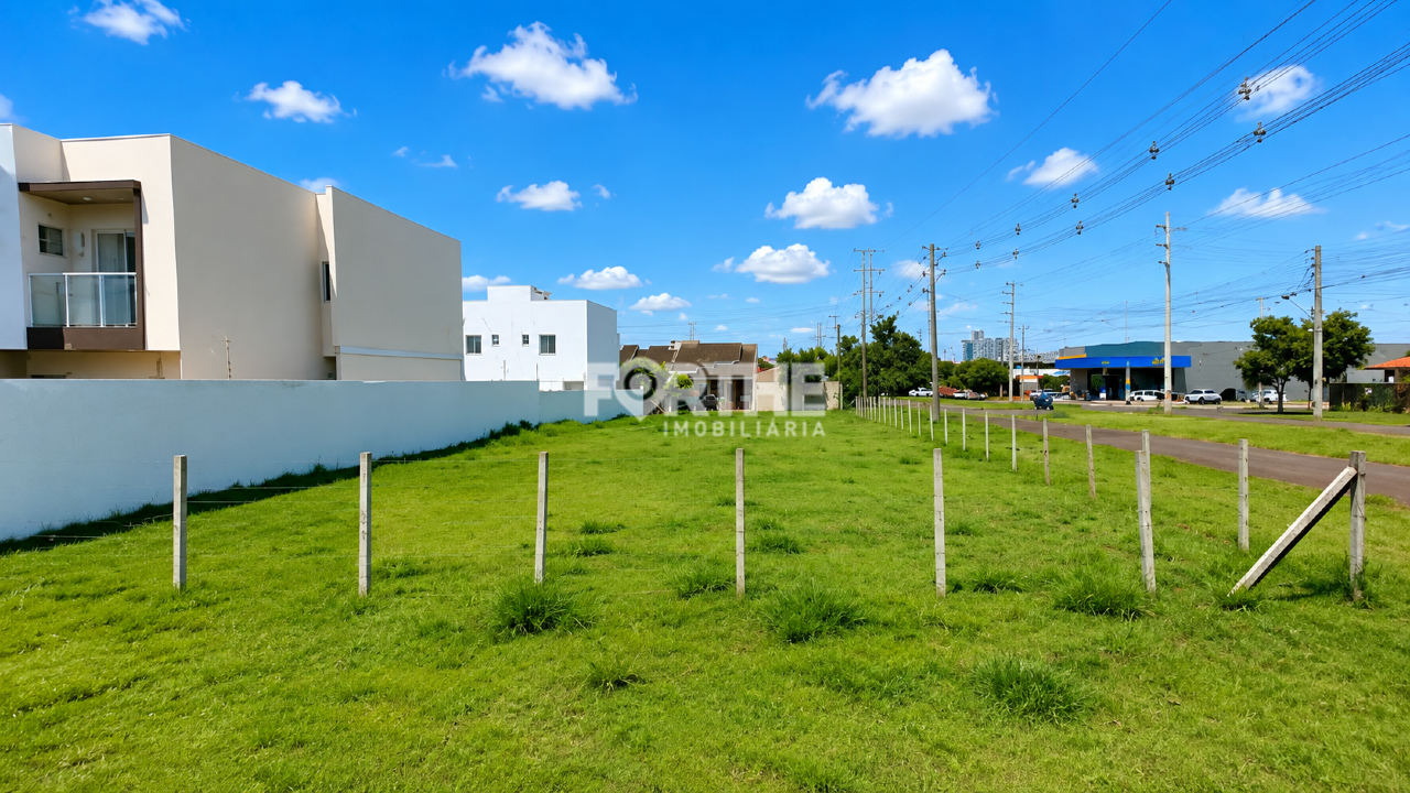 Terreno à venda no Santa Felicidade: 