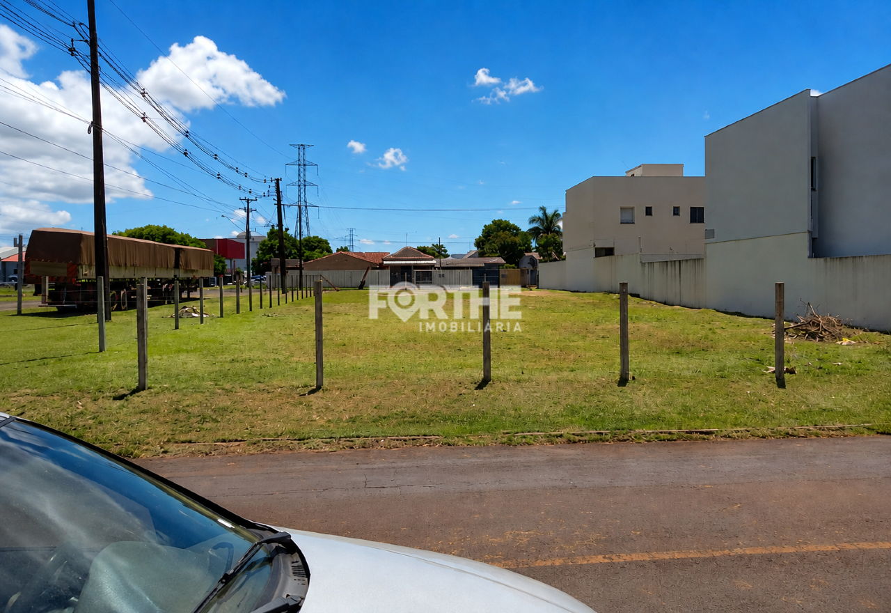 Terreno à venda no Santa Felicidade: 