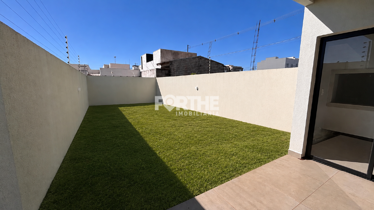 Sobrado à venda no Jardim Veredas: 