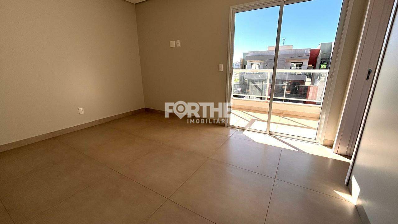 Sobrado à venda no Jardim Veredas: 