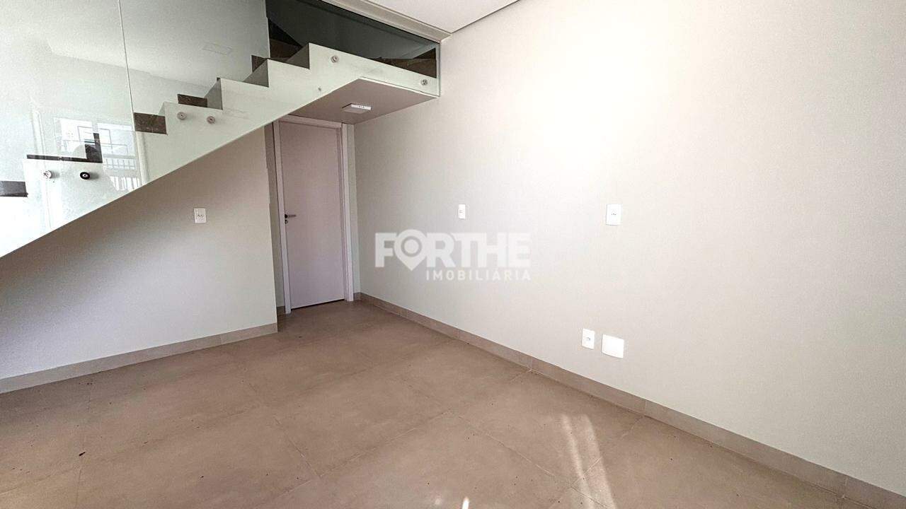 Sobrado à venda no Jardim Veredas: 
