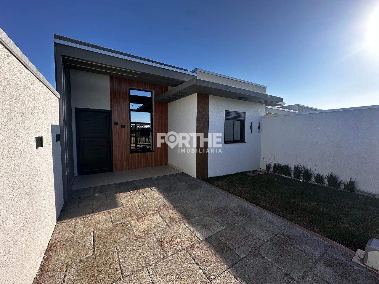 Casa à venda no Colinas Tropical II: 
