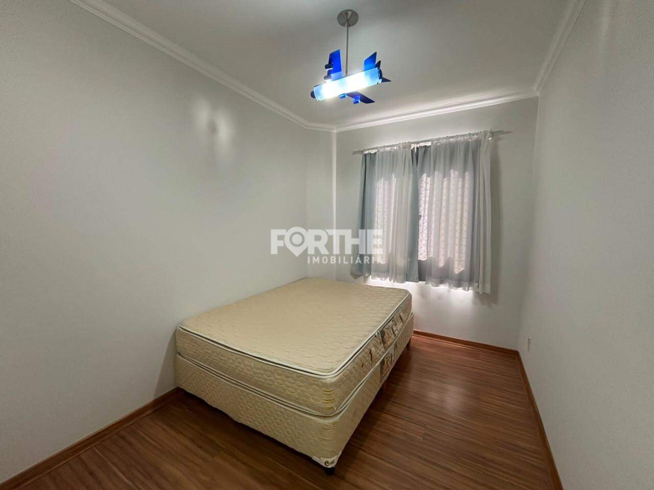 Apartamento para aluguel no Country: 