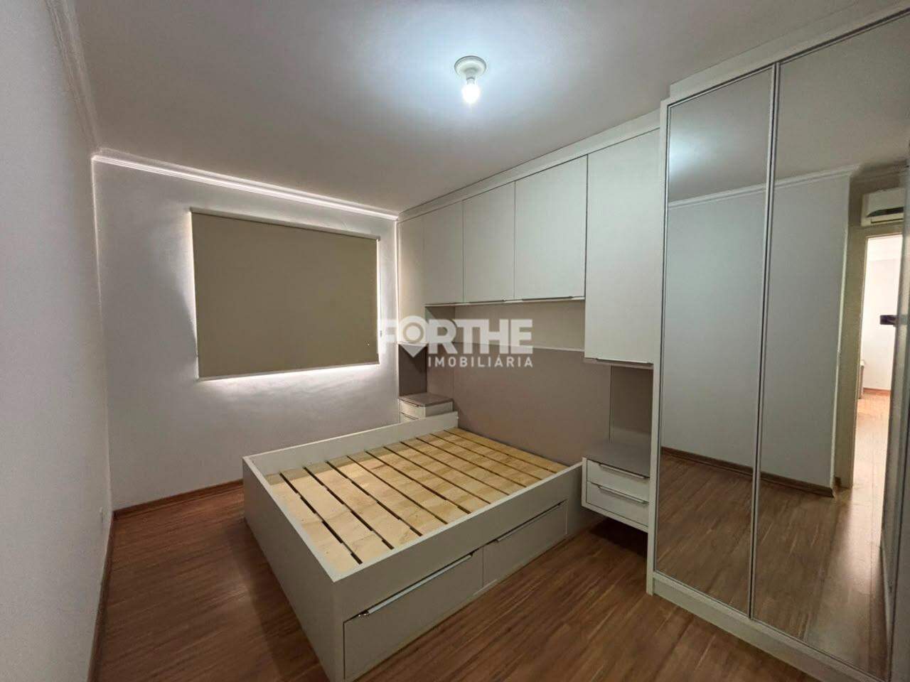 Apartamento para aluguel no Country: 
