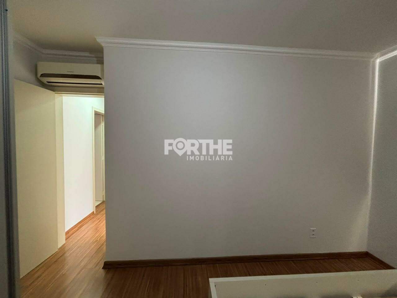 Apartamento para aluguel no Country: 