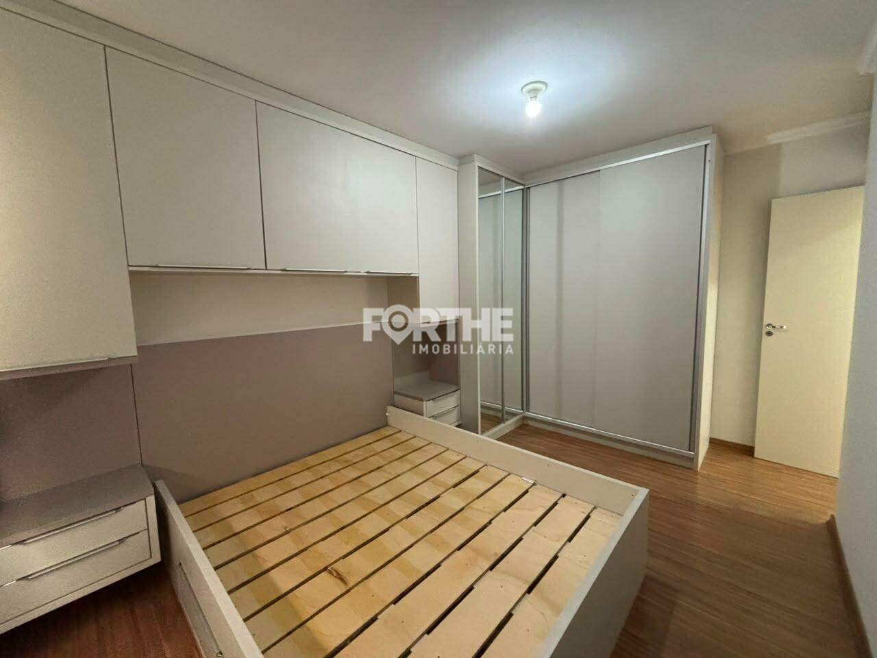 Apartamento para aluguel no Country: 