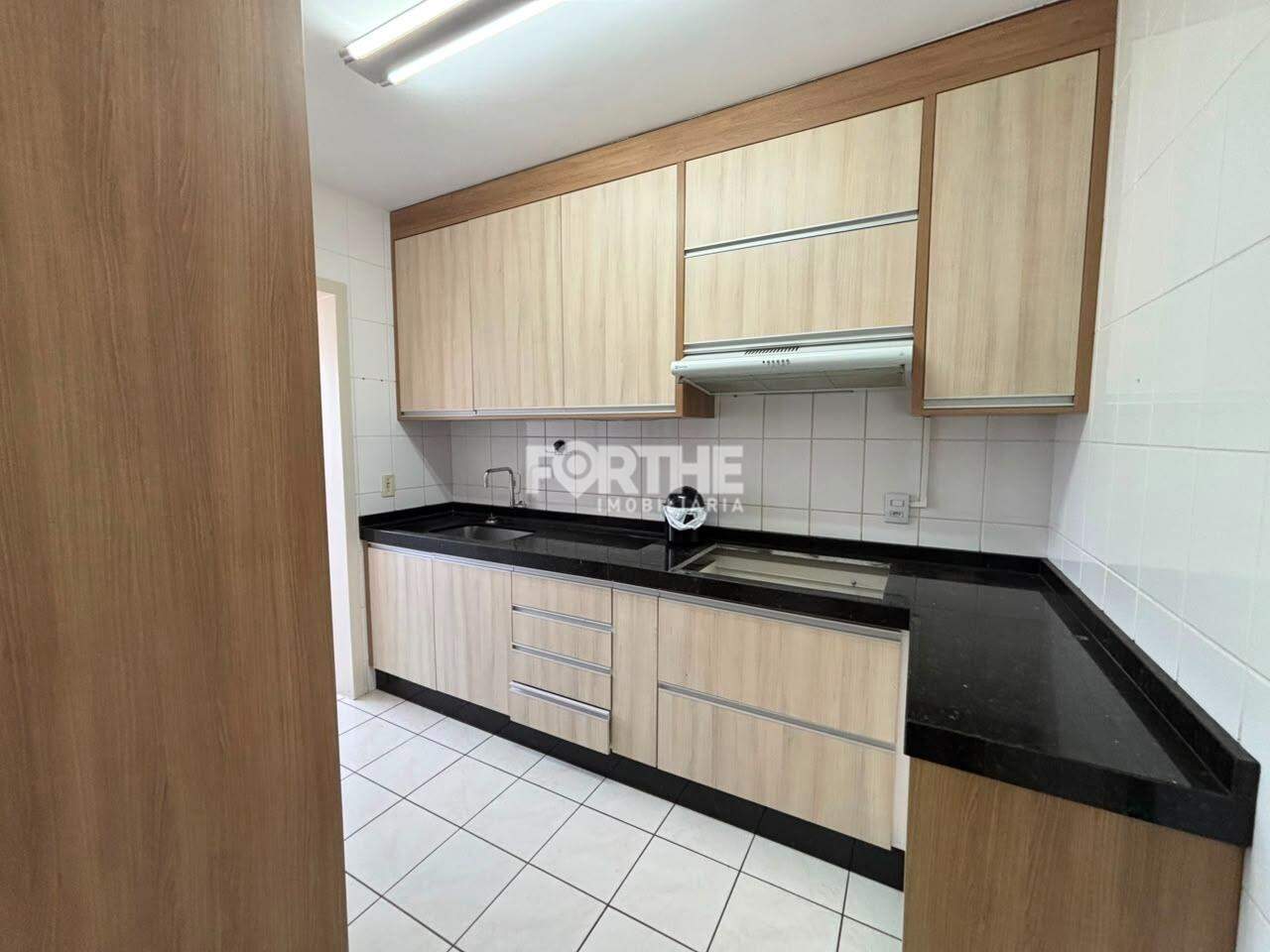 Apartamento para aluguel no Country: 