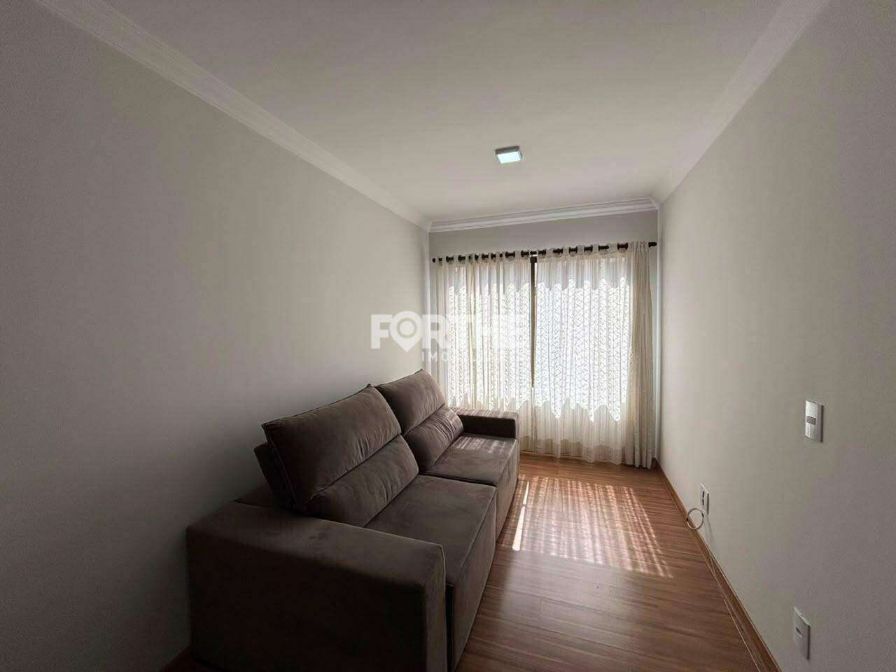 Apartamento para aluguel no Country: 