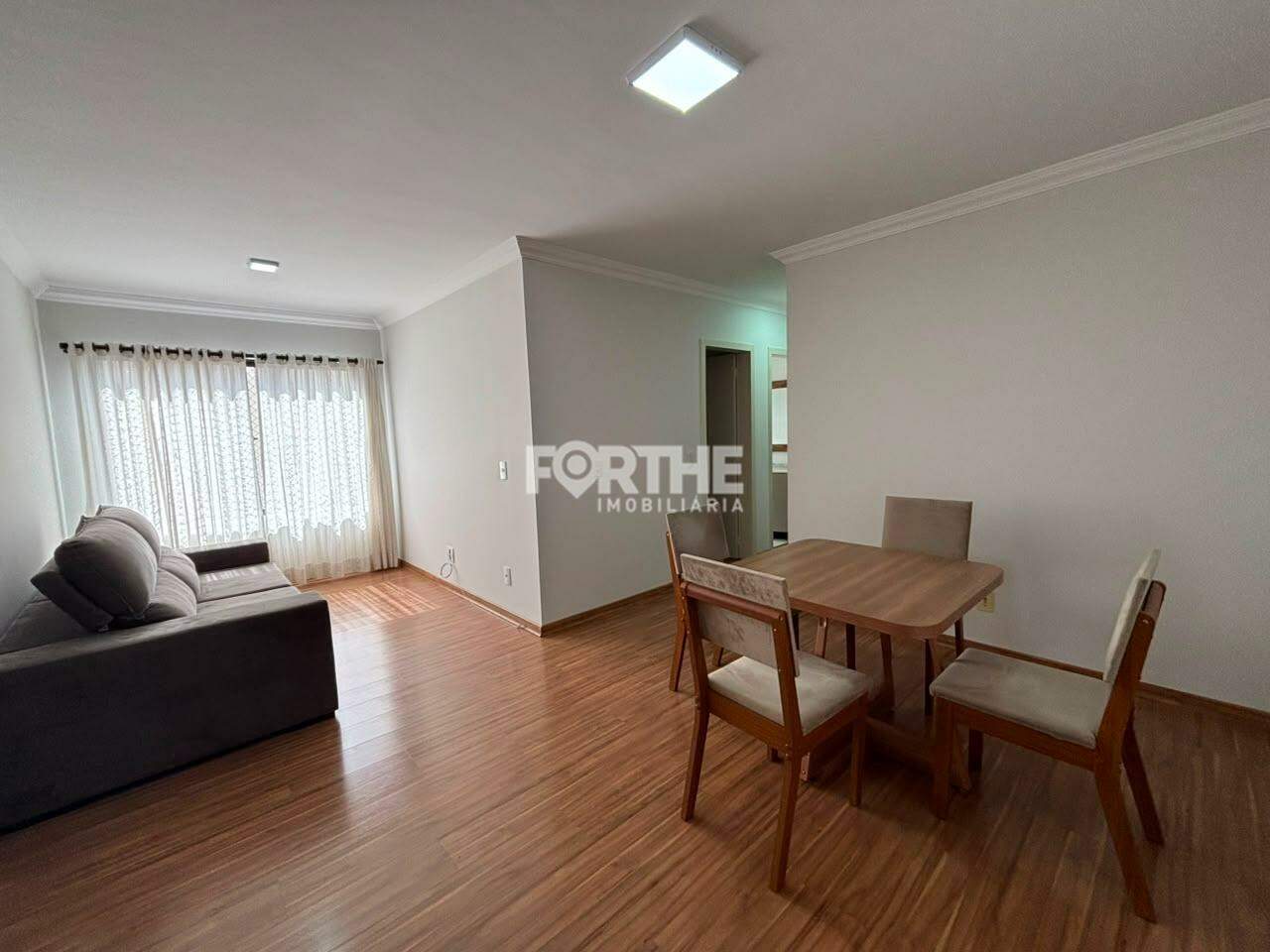 Apartamento para aluguel no Country: 