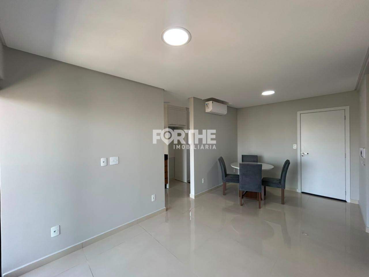 Apartamento para aluguel no Centro: 