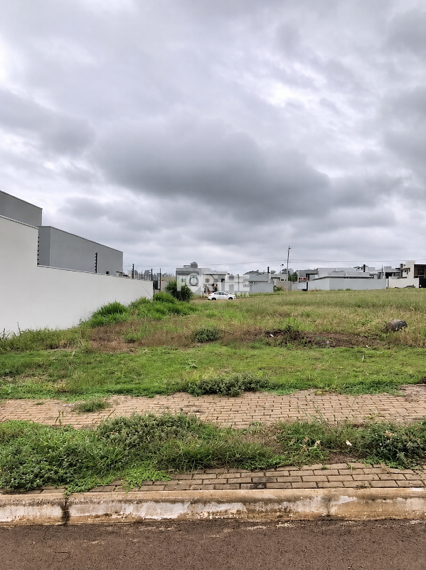 Terreno à venda no Jardim Cassol:
