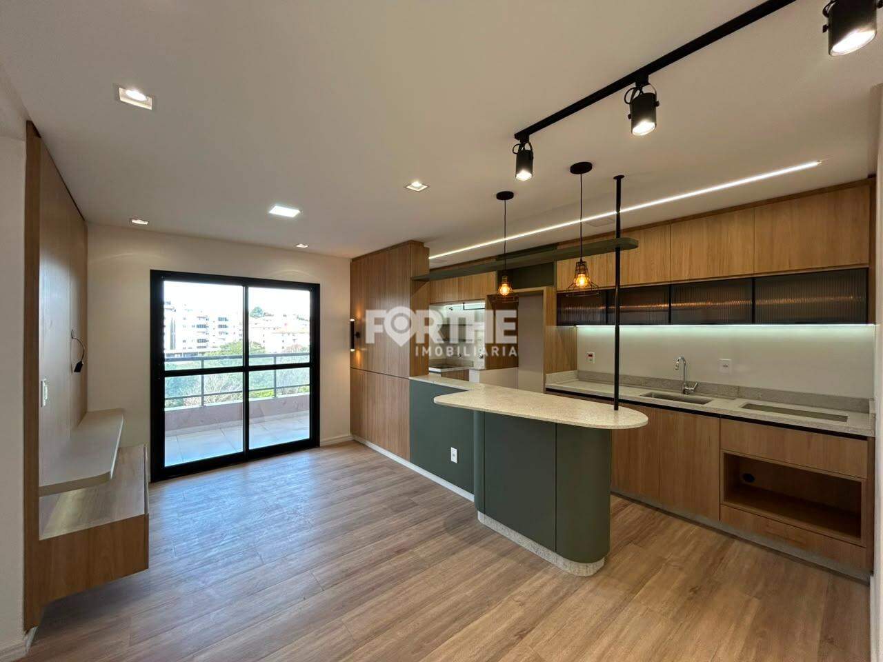 Apartamento para aluguel no Pioneiros Catarinenses: 