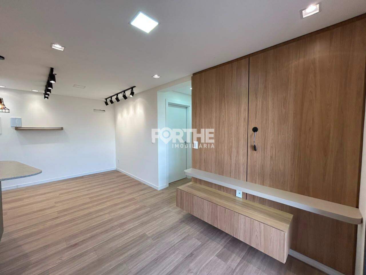 Apartamento para aluguel no Pioneiros Catarinenses: