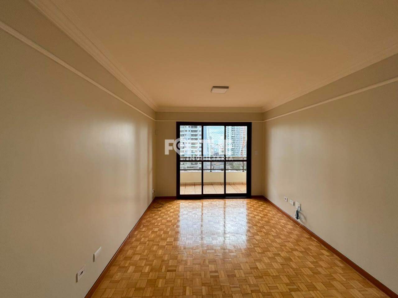 Apartamento para aluguel no Centro: 