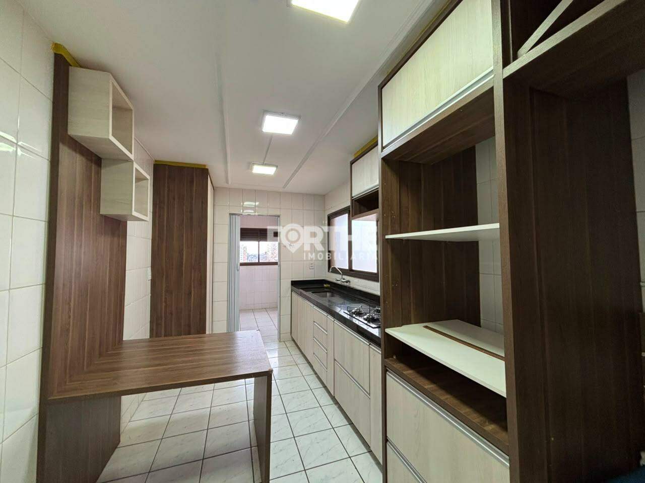 Apartamento para aluguel no Centro: 