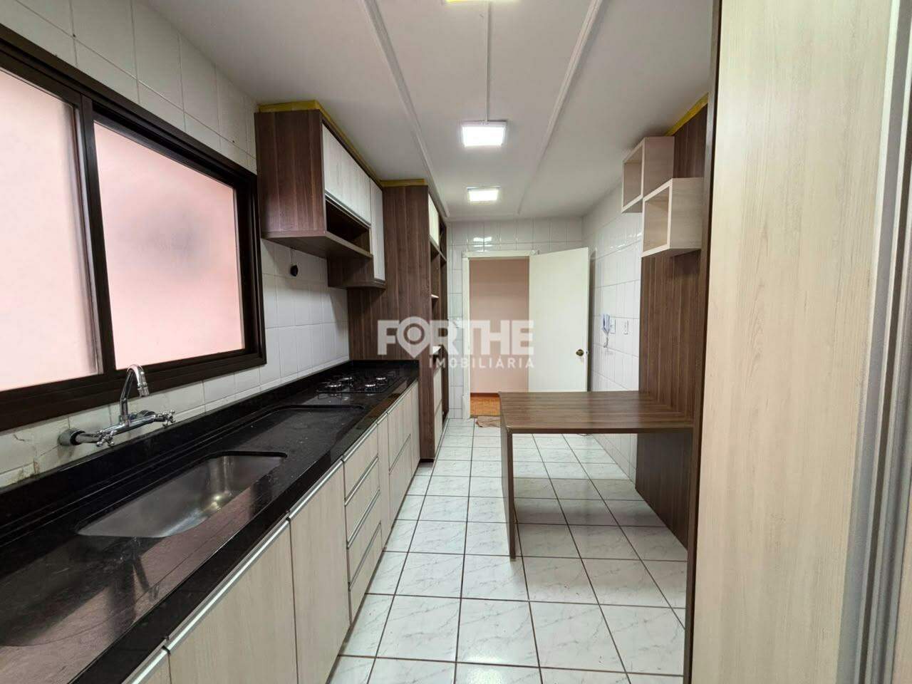 Apartamento para aluguel no Centro: 