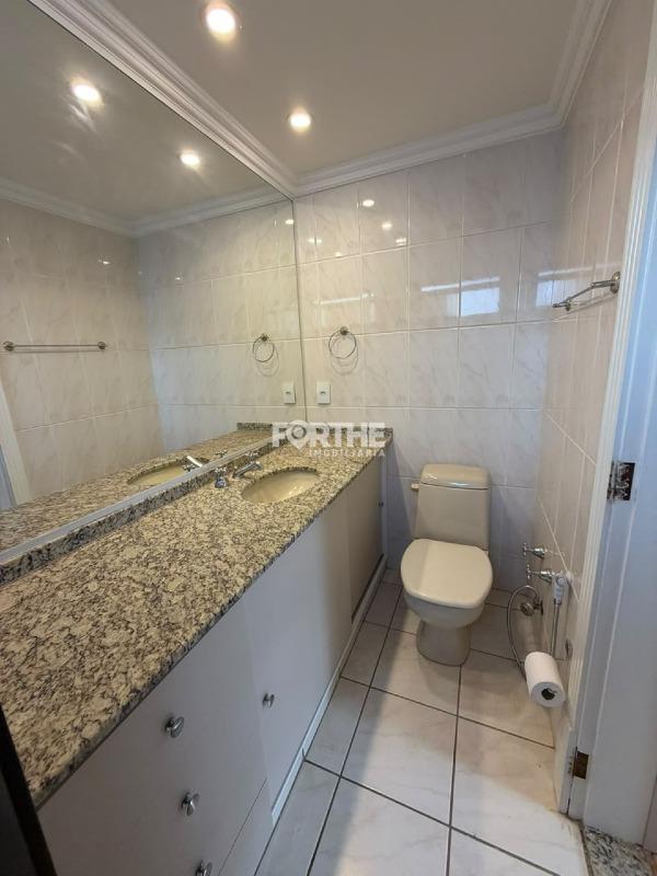 Apartamento para aluguel no Centro: 