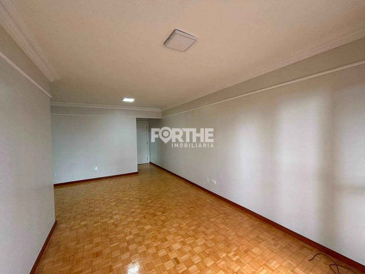 Apartamento para aluguel no Centro: 