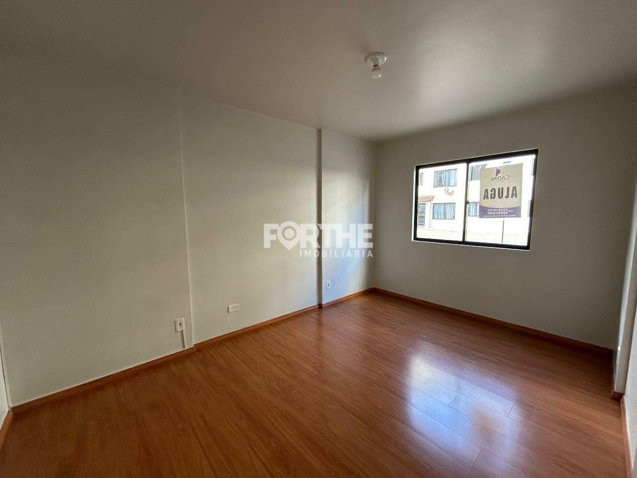 Apartamento para aluguel no Recanto Tropical: 