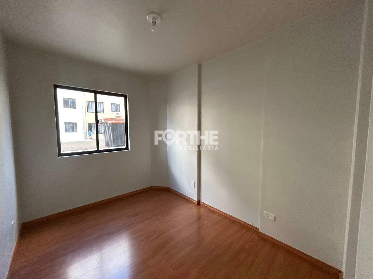Apartamento para aluguel no Recanto Tropical: 