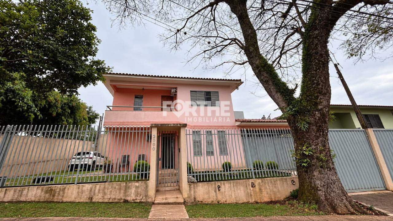 Sobrado à venda no Country: 