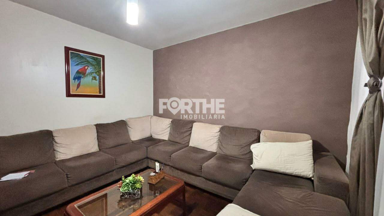 Sobrado à venda no Country: