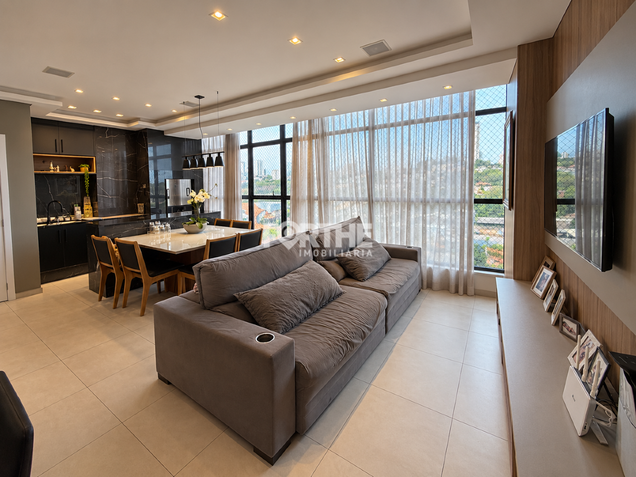 Apartamento 3 Dormitórios Neva 116m²