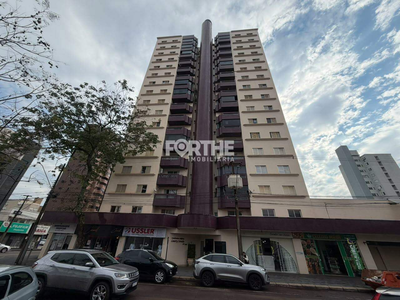Apartamento 3 Dormitórios Centro 133m²