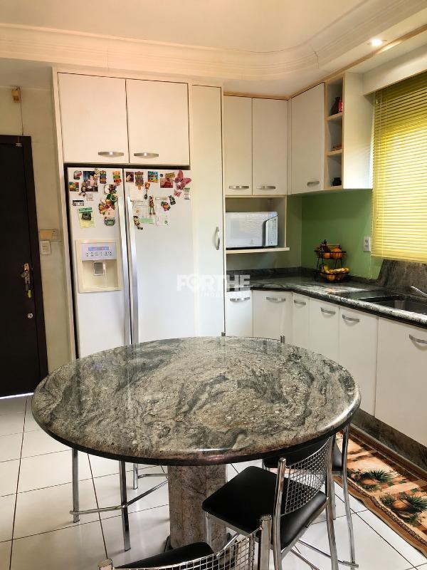 Casa à venda no Recanto Tropical: 
