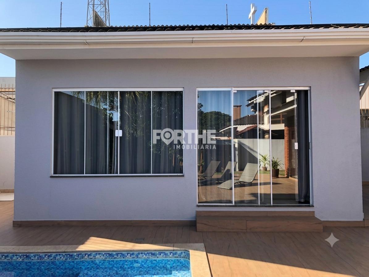Casa à venda no Recanto Tropical: 