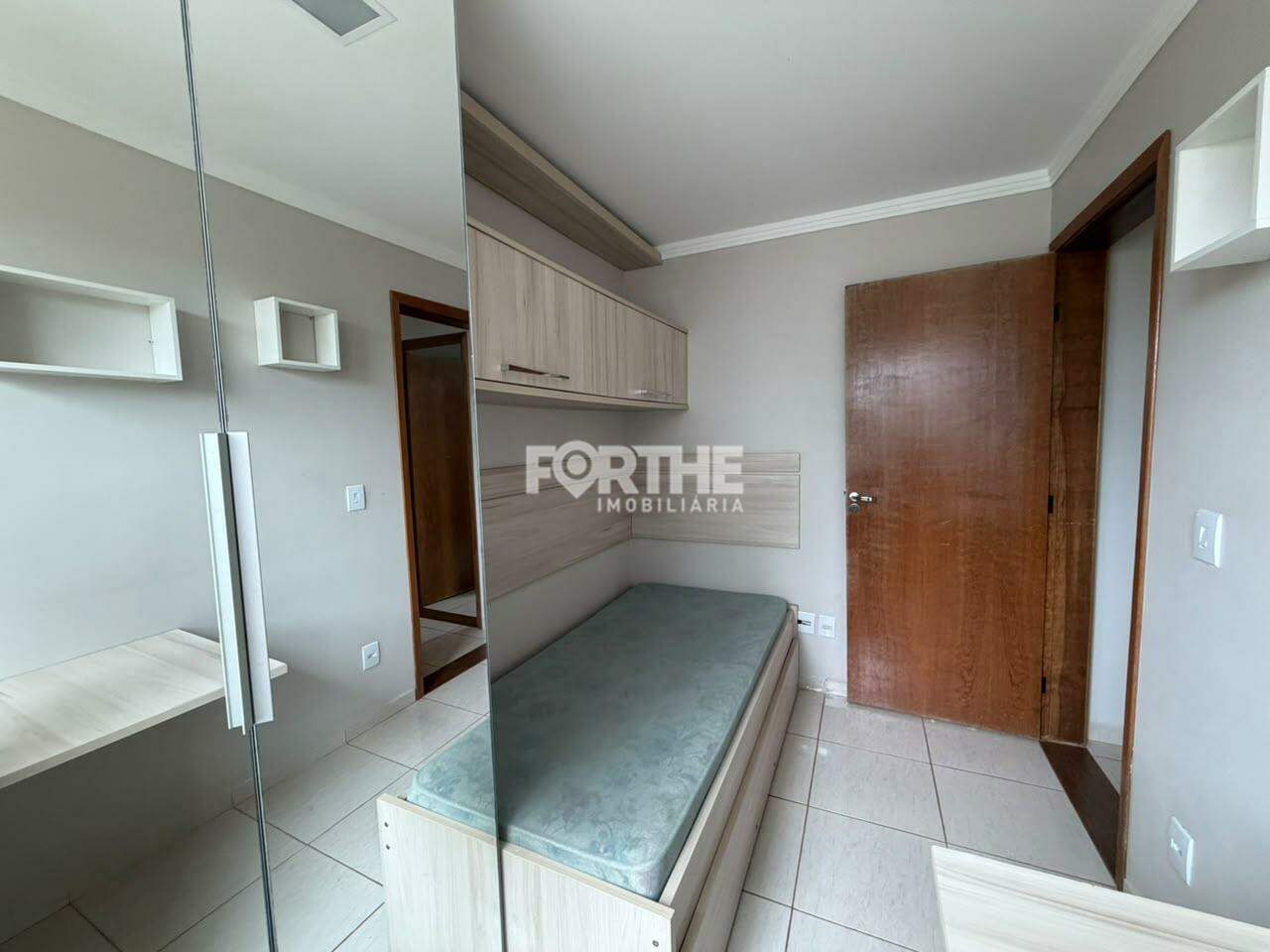 Apartamento para aluguel no Recanto Tropical: