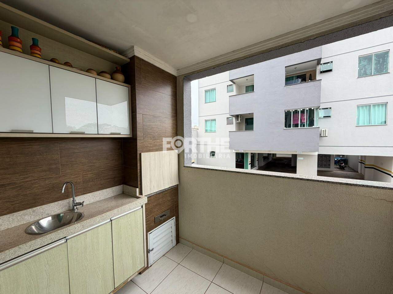Apartamento para aluguel no Recanto Tropical:
