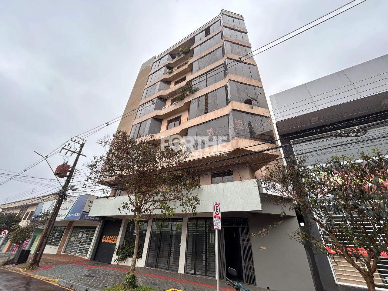 Apartamento 4 Dormitórios Centro 206m²