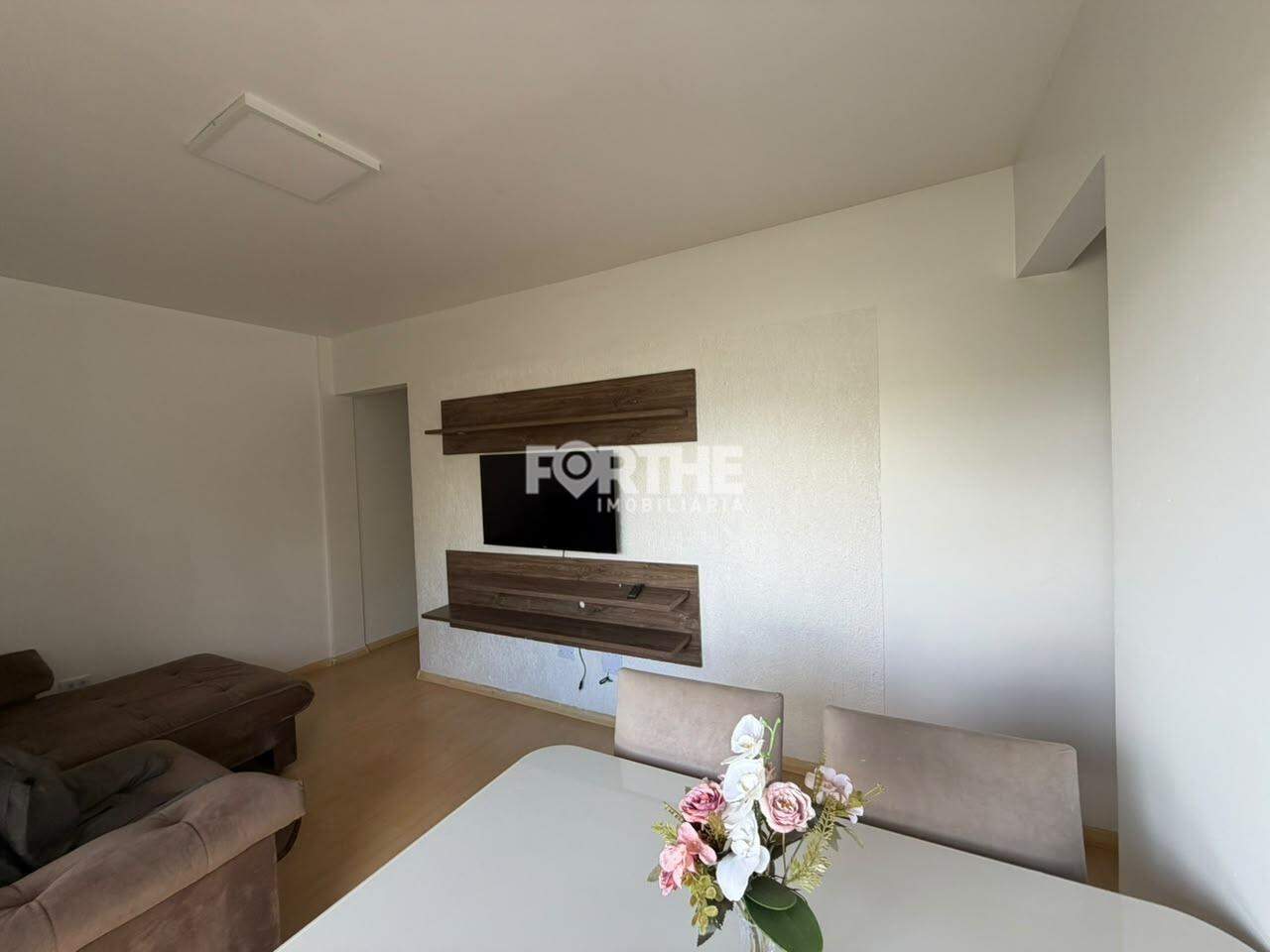 Apartamento para aluguel no Country: 