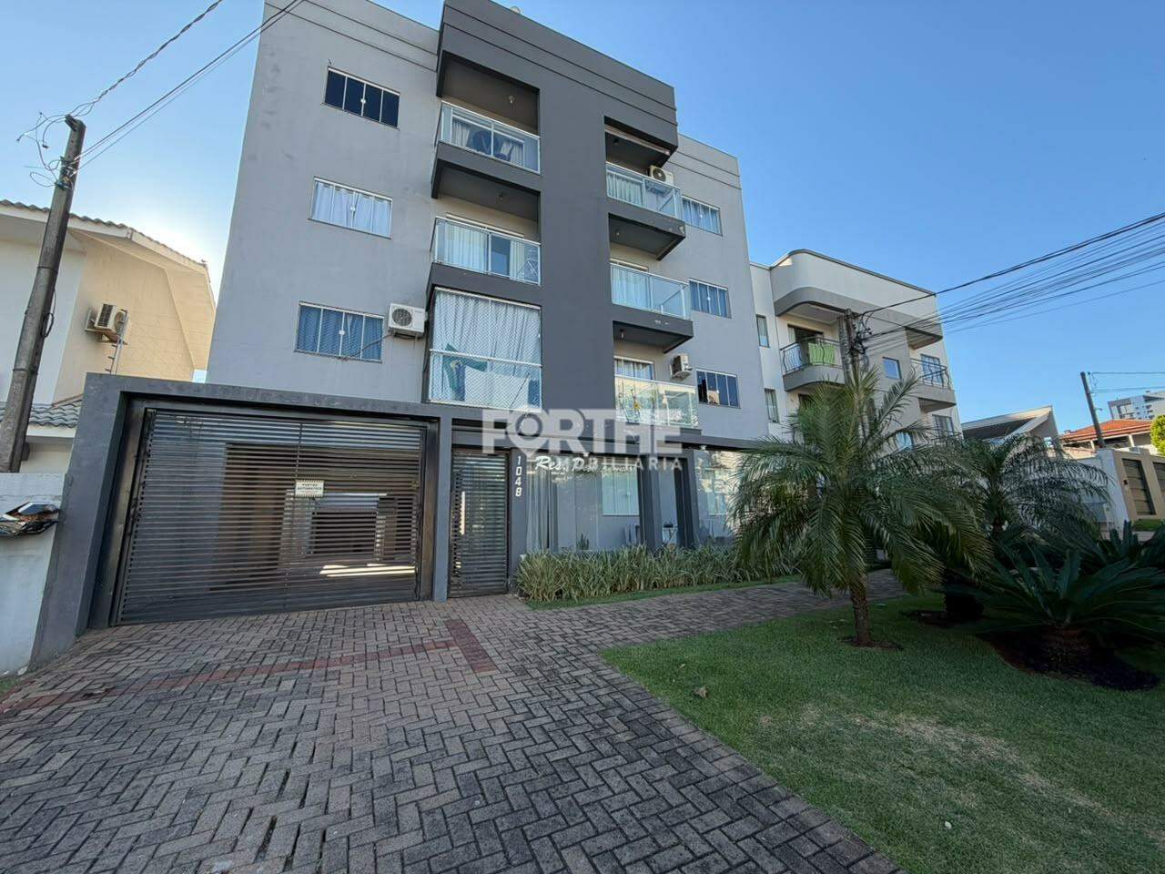 Apartamento à venda no Coqueiral: 