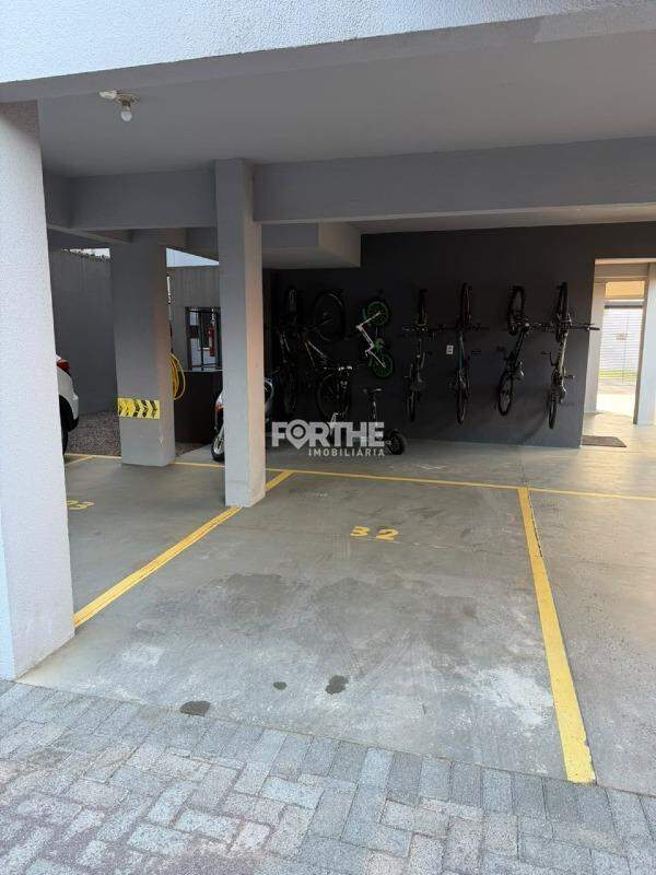 Apartamento à venda no Coqueiral: