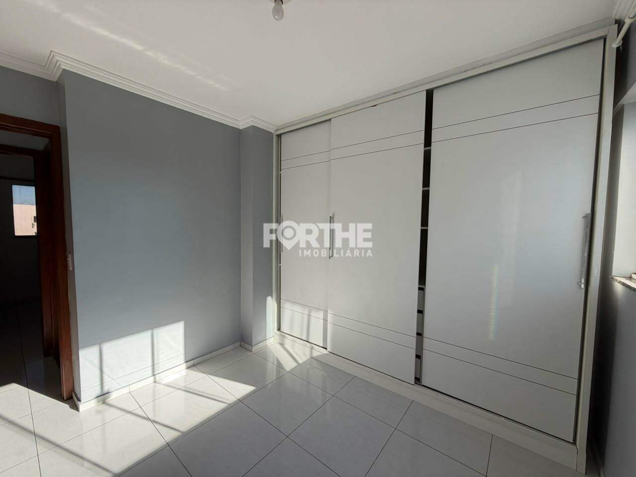 Apartamento à venda no Coqueiral: