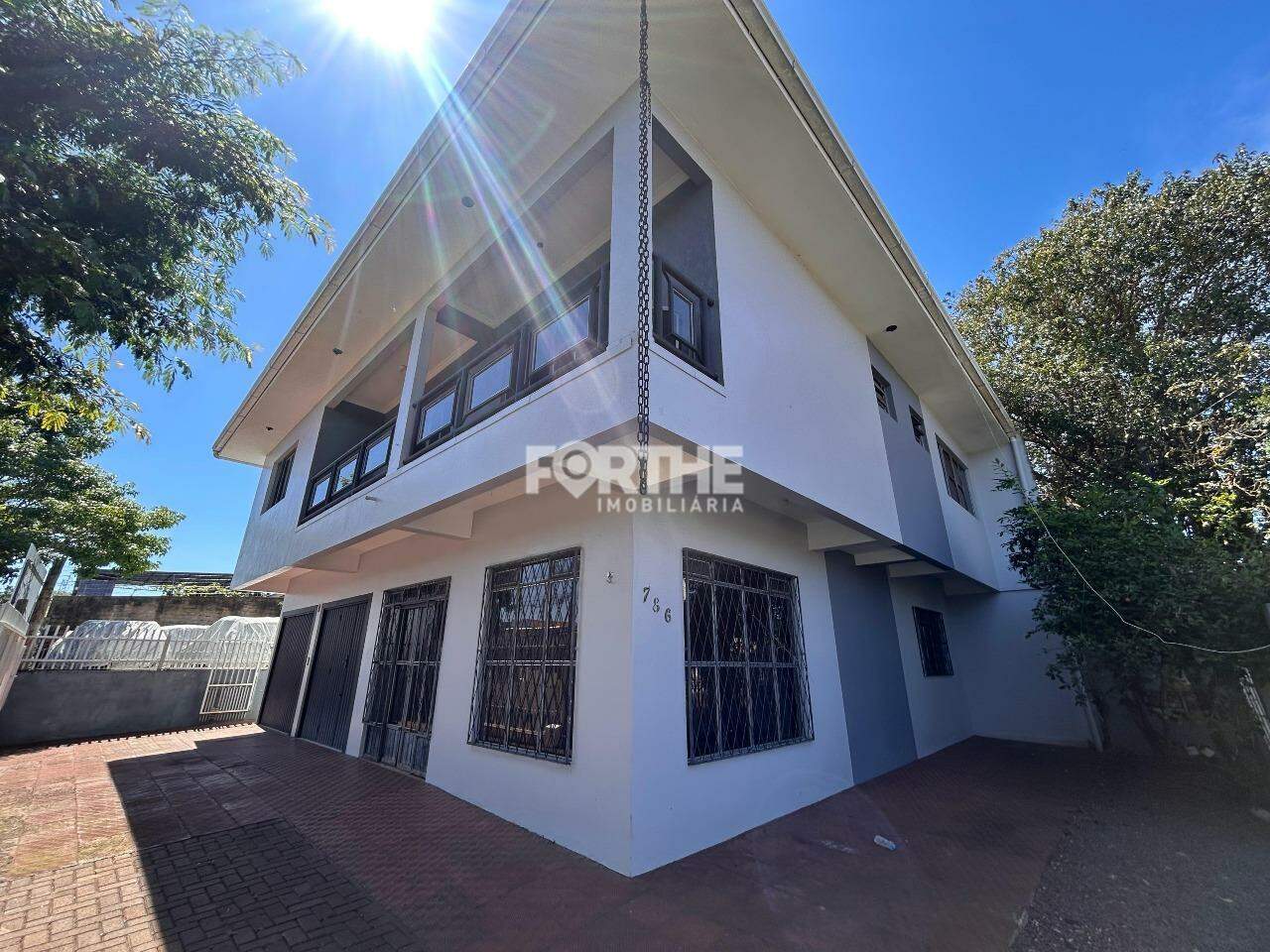 Sobrado 4 Dormitórios Alto Alegre 246m²