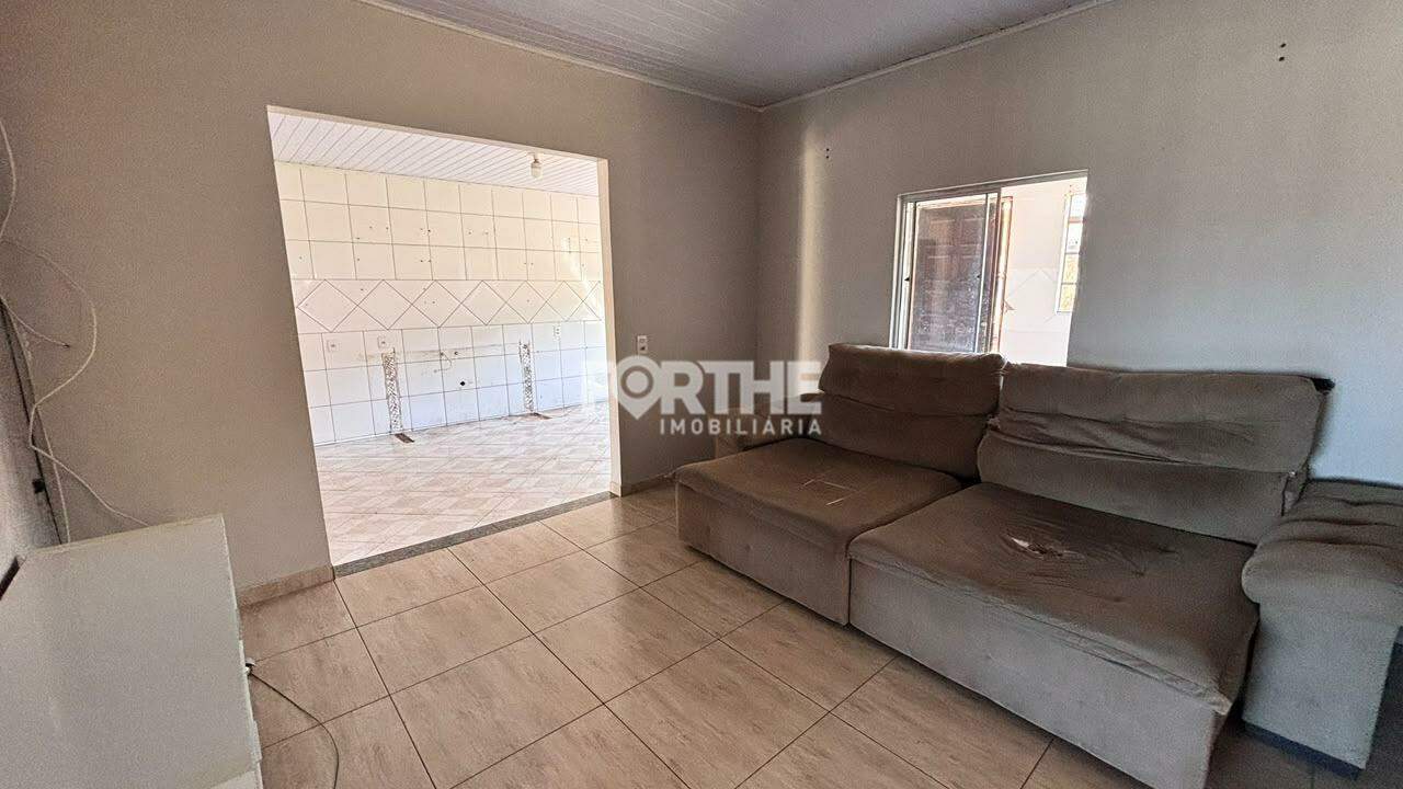 Casa à venda no Região do Lago: 
