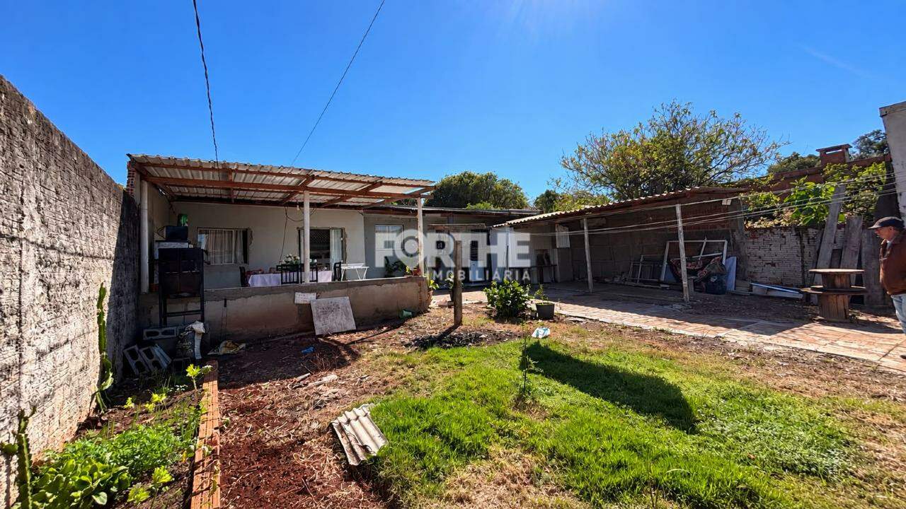 Casa à venda no Região do Lago: 