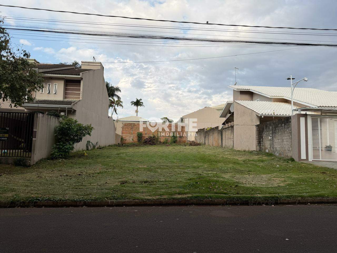 Terreno à venda no Recanto Tropical: 